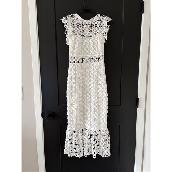 Petal & Pup Lauren Lace Overlay Dress White Size 2 - Picture 4 of 9